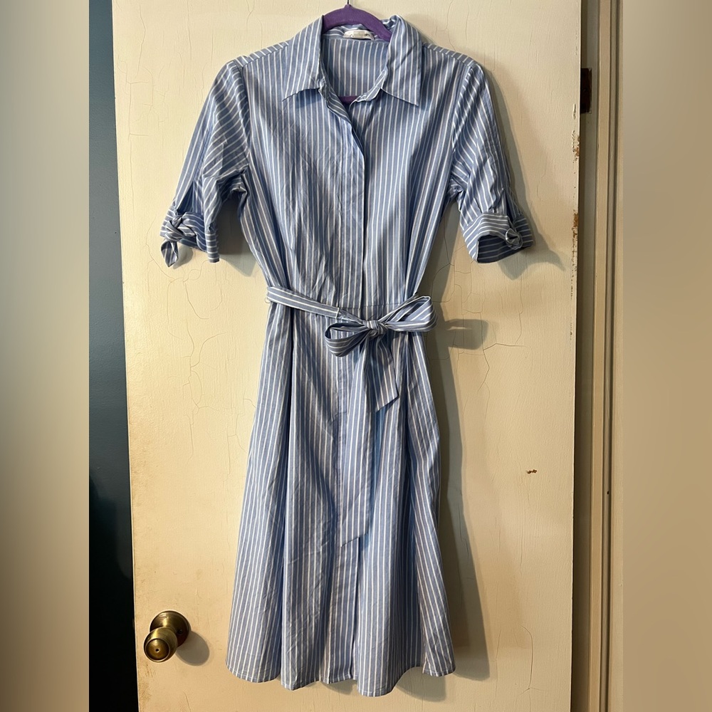Calvin Klien dress shirt dress blue and white stripe size 6